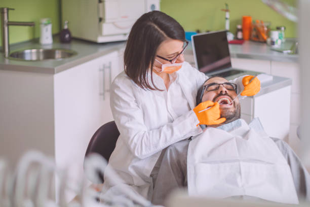 Best Emergency Broken Tooth Repair in Wmette, IL